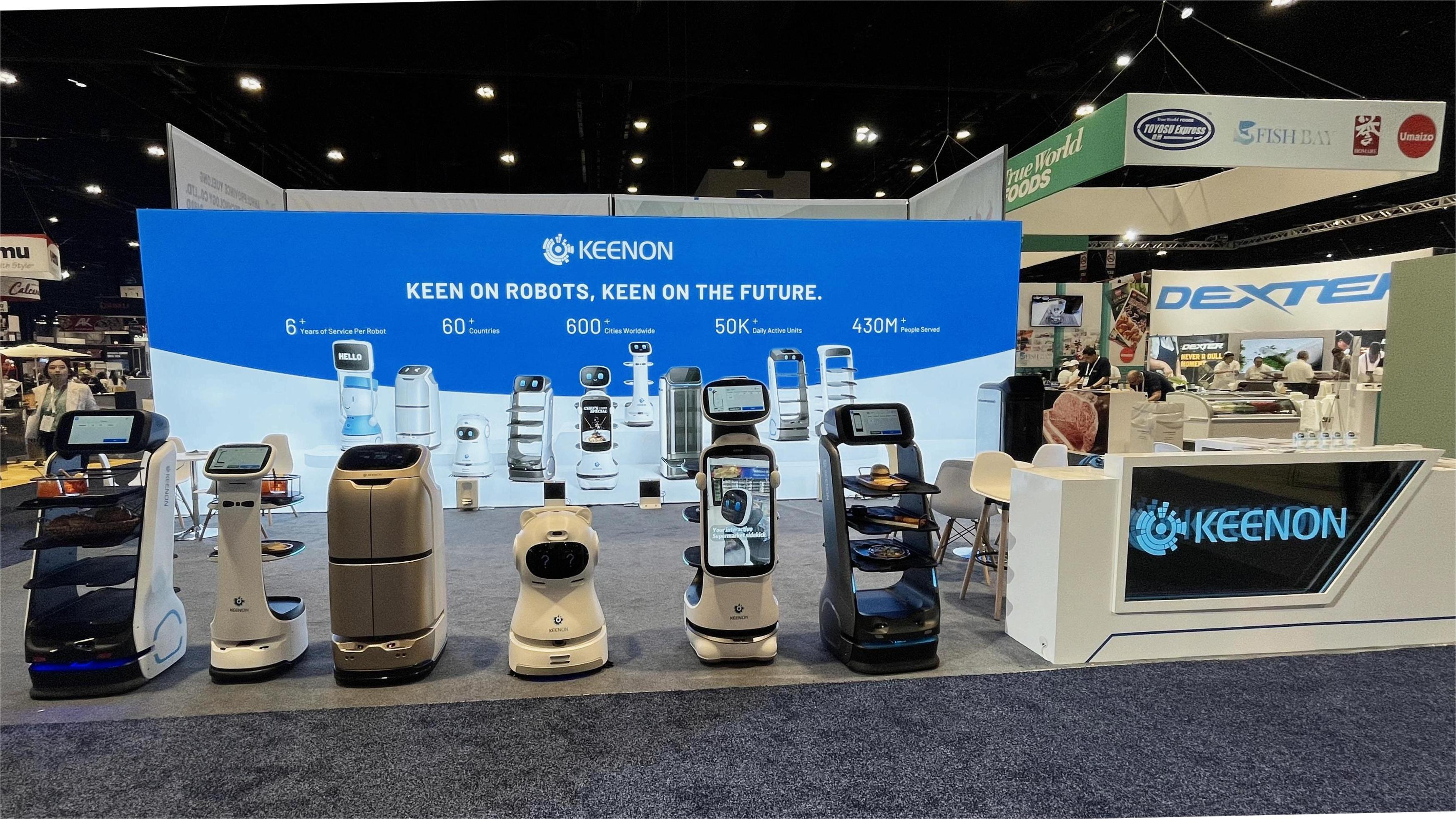 Los últimos robots de KEENON se presentan oficialmente en EE. UU., mostrando la automatización de servicios de última generación en el NRA Show 2024